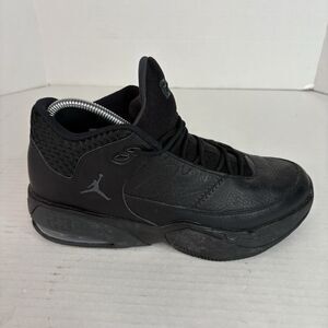 Nike Air Jordan Max Aura 3 Men's Size 7.5 Triple Black Shoes CZ4167-001 Sneakers